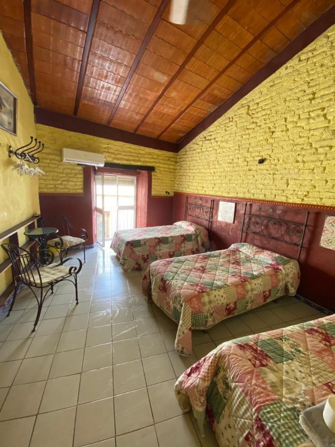 Pension Vergara , Sevilla Экстерьер фото